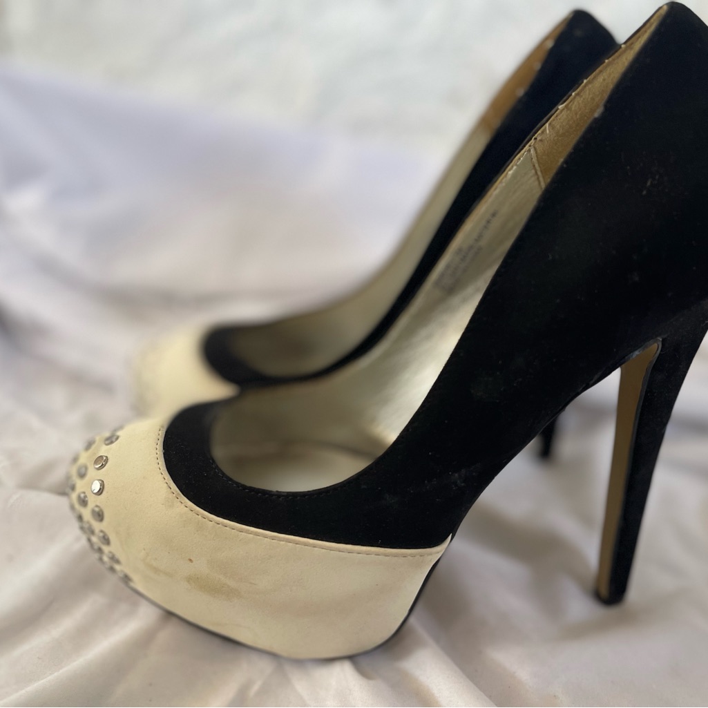 Studded Round Toe